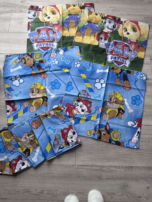 Наволочки, постільна білизна