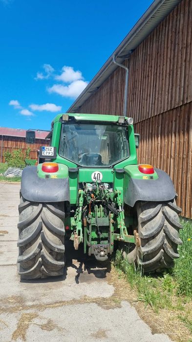 Ciągnik John Deere 6330