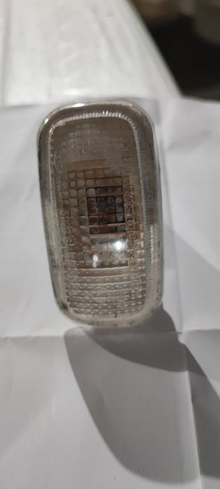 Продам повторювач поворотів КіА Carnival,1999-2006р.,