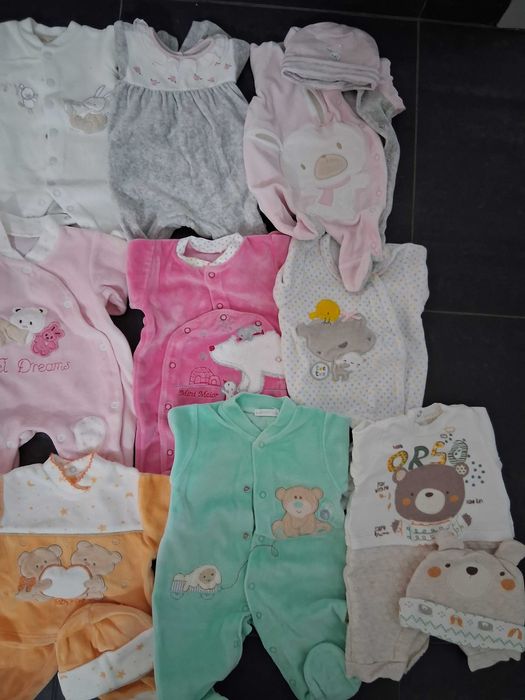 Roupa bebé/menina