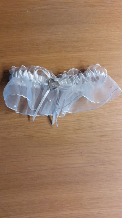 Podwiązka ślubna biała