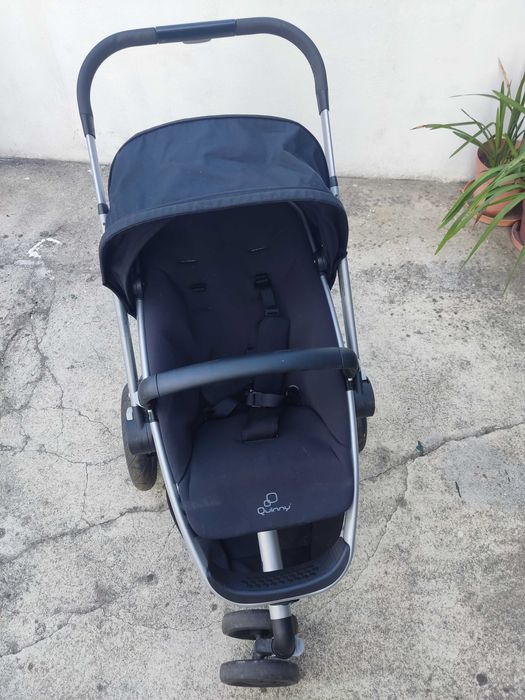 Carrinho de bebé Quinny
