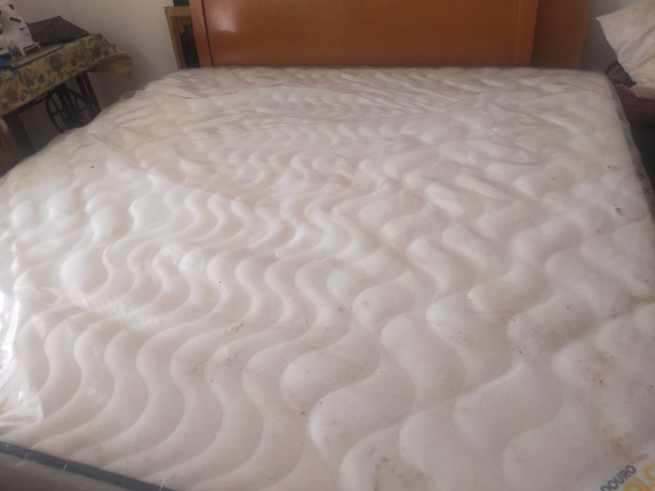 Colchão de casal com 1.95/200