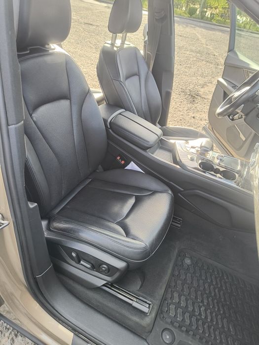 Продам Audi Q7 prestige