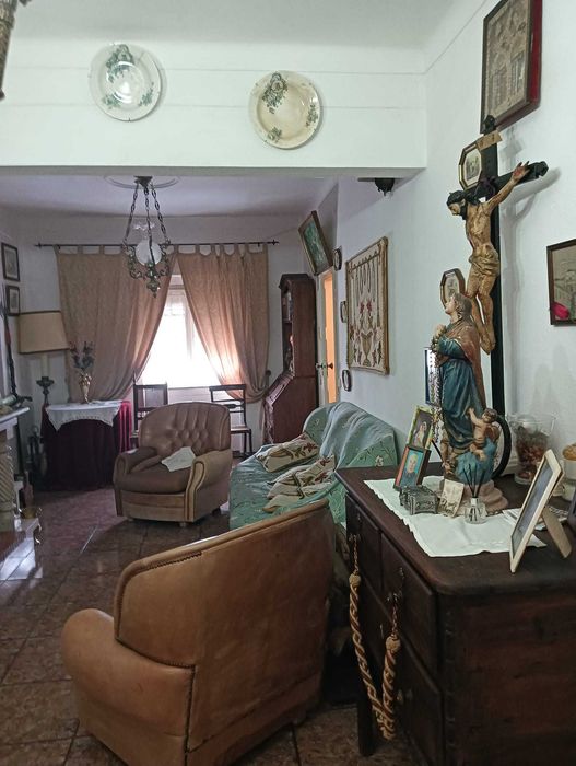 Moradia com terreno no Alentejo