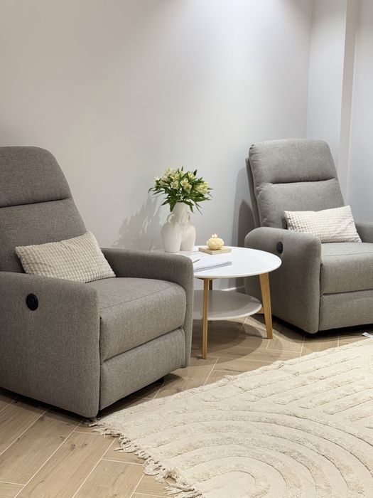 Крісла реклайнери багатопозиційні VONSILD електричне св.сірий