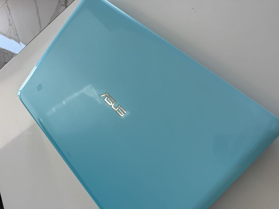 Laptop Asus core i3