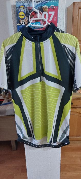 Koszulka  na  rower sportowa