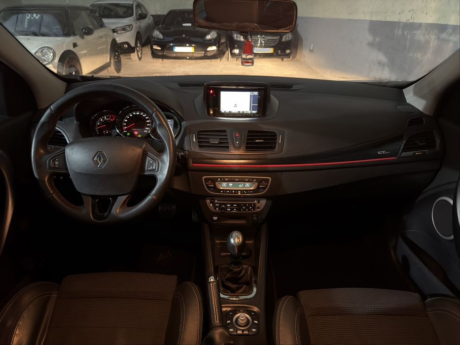 Renault Megane Break GT Line 1.5 DCI 110cv - Desde 120€ Mês