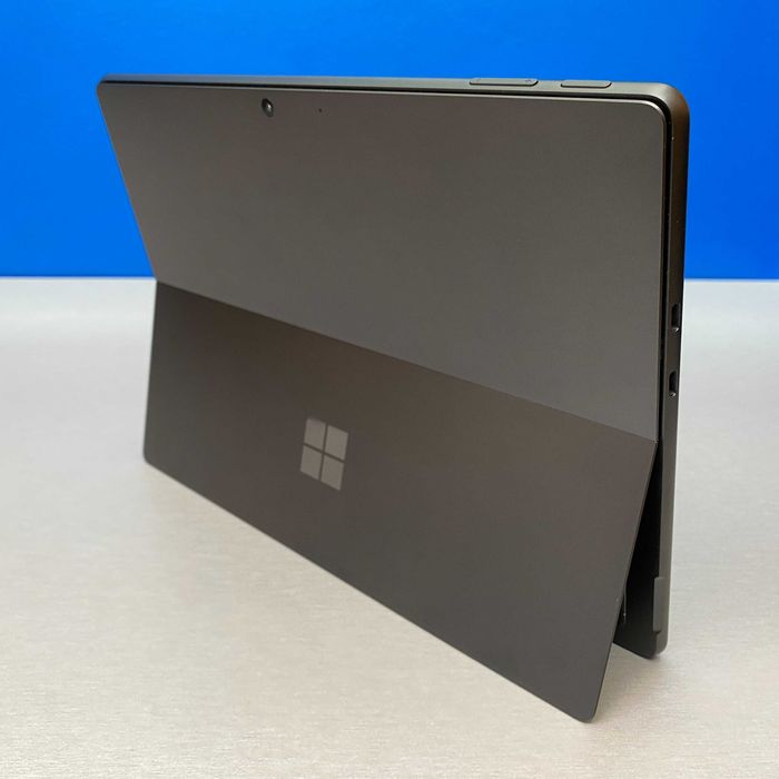 Microsoft Surface Pro 11 - 13" OLED (Snapdragon X Elite/16GB/2TB SSD)