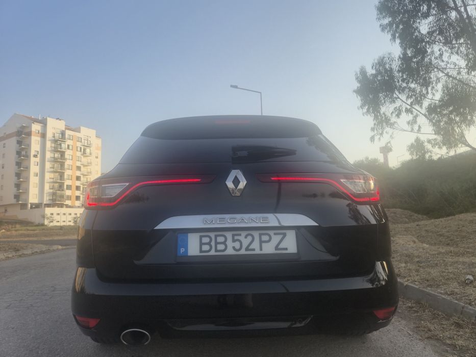 Renault Mégane Sport Tourer (Bose Edition) - Automática