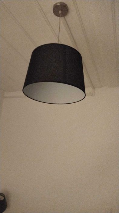 Abajure preto em excelente estado