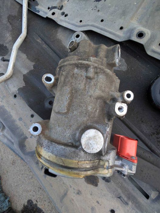 компрессор кондиционера nissan leaf ii 2 926005sa1a 2017 -2025
