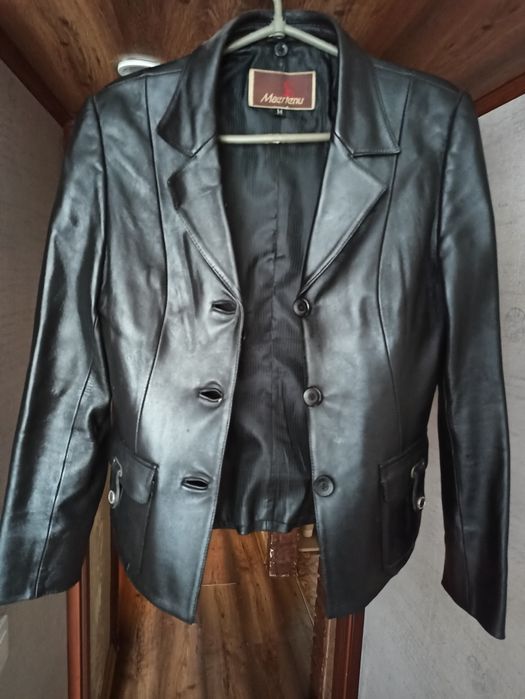 Продам шкіряну куртку