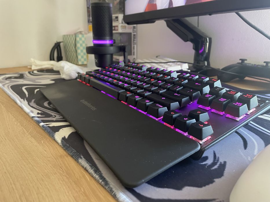 SteelSeries Apex 7 TKL, teclado gamming