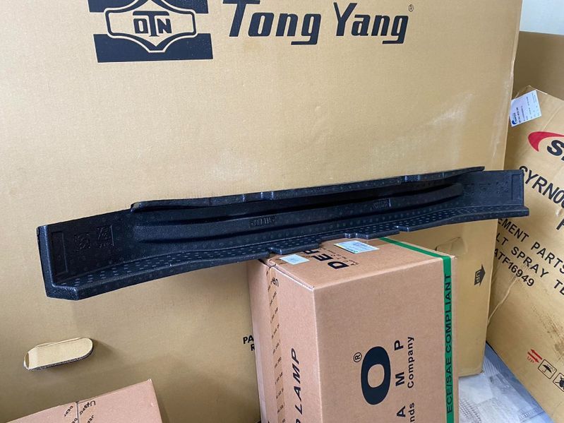 усилитель бампера шина Volkswagen Passat B7 B8 USA 2011- B7