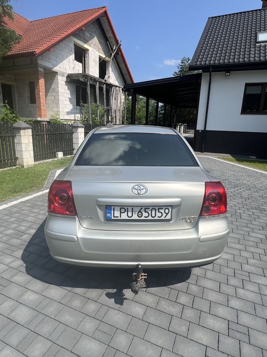 Toyota avensis t25