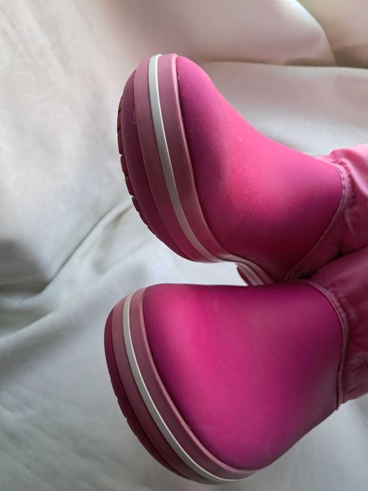 Różowe ocieplane śniegowce Crocs J6