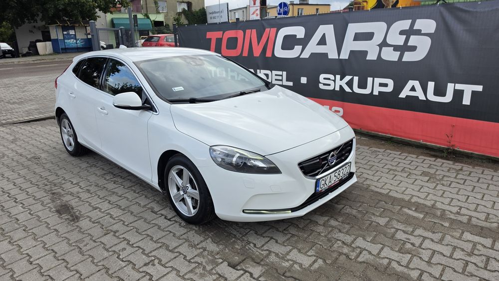 Volvo V40