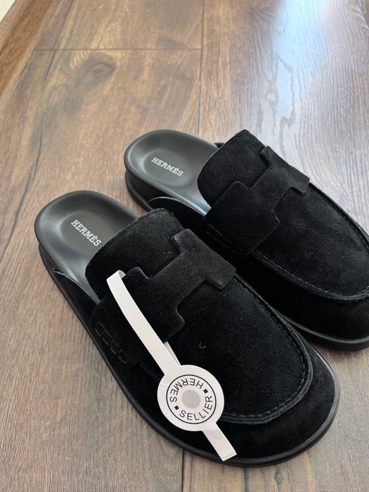 Тапочки шлепанці туфлі