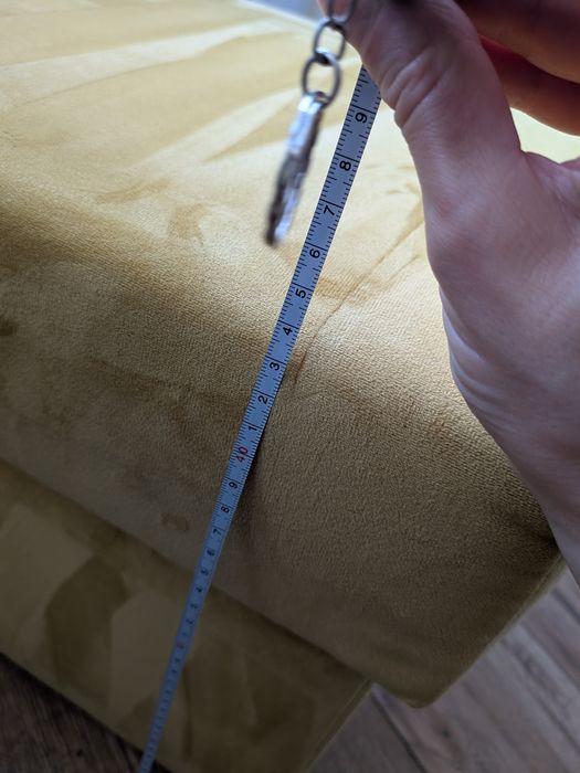 Pufa schowek używana musztardowy