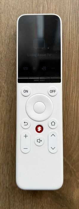 SwitchBot Universal Remote - Comando remoto universal com LCD 2.4'' e suporte de Matter