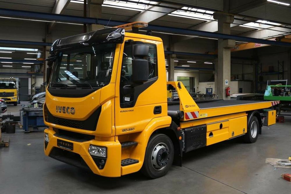 Transport do 12ton Pomoc drogowa 24H holowanie laweta Poznań cała Pols