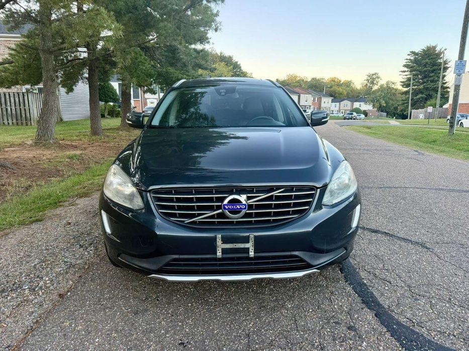 Volvo XC60 T5 Premier      2015