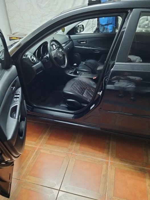 Mazda 3 Sedan...