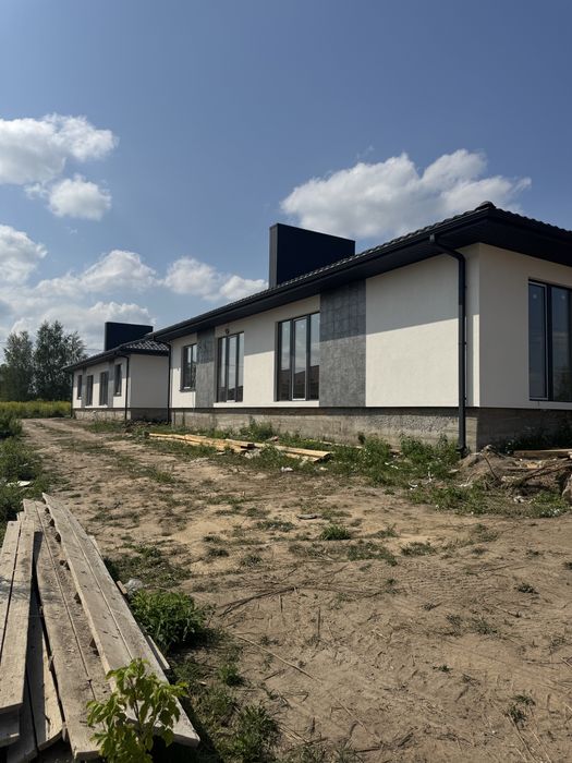 Продаж котеджу з комунікаціями
