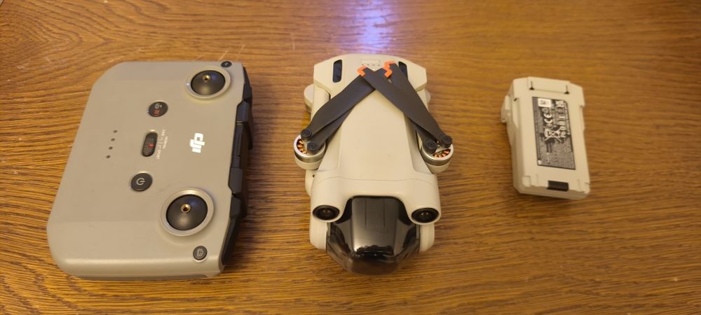 Dron DJI Mini 3 Pro