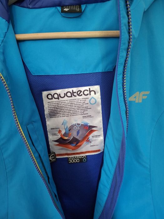 Kurtka damska przeciwdeszczowa 4f
