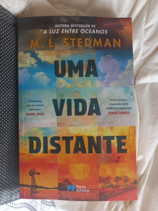 Uma vida distante. Portes incluídos