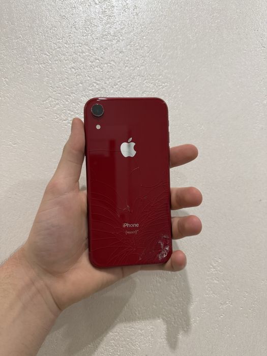 Айфон 10XR червоний не заблокований