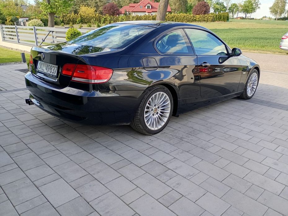 Piękne BMW E92 2009 r. 170 km • 183 tkm • Garażowane  Stan Idealny