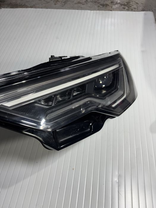 Óptica Audi A6 S6 C8 Full Led Matrix esquerda frente