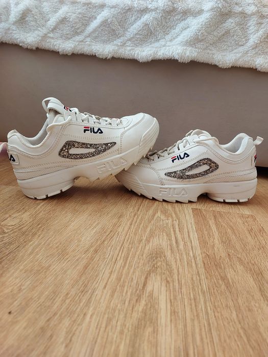 Кросівки білі Fila,розмір 38, стелька 25 см