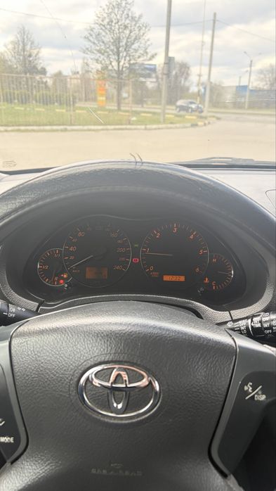 Toyota Avensis 2.0 дизель в гарному стані