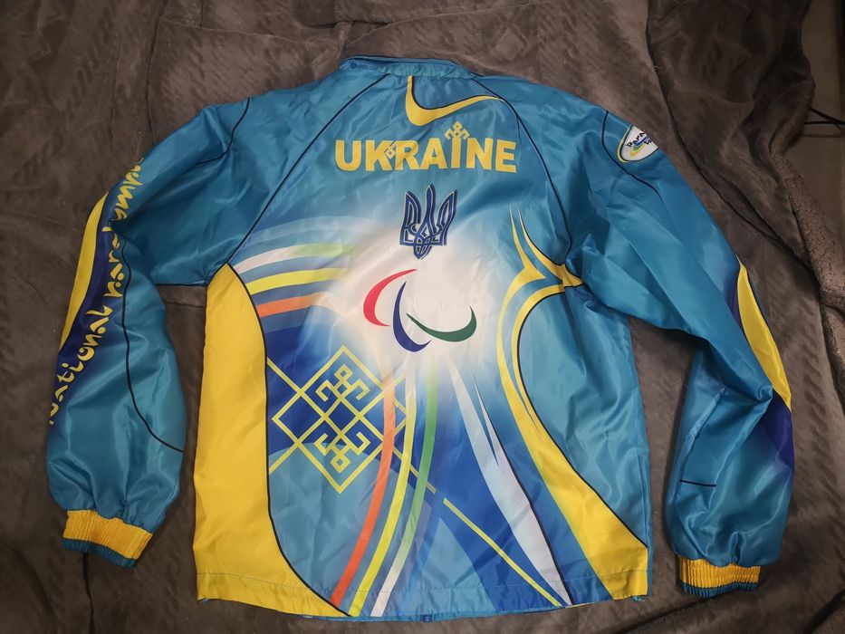 Національна Паралімпійська сбірна України. Куртка