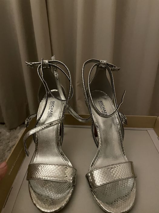 Sandalias Michael Kors novas