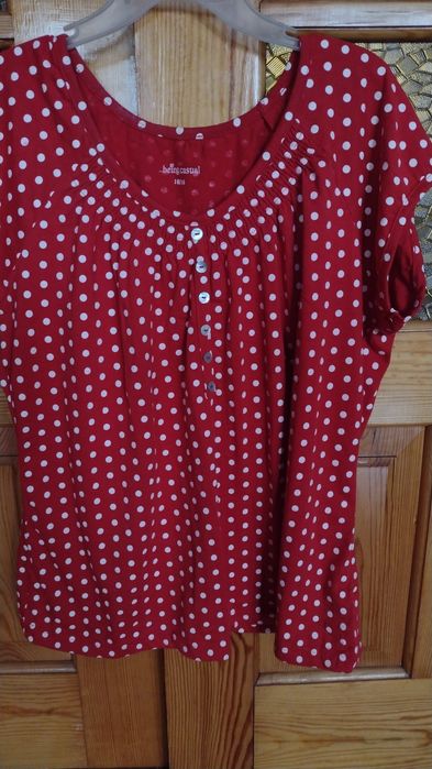 Bluzka czerwona roz. XXXL