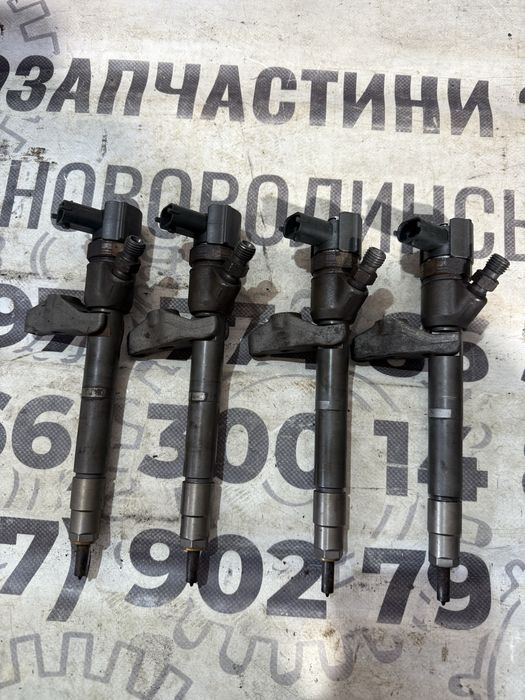 Форсунка HYUNDAI KIA 0445110374 33800-2F300