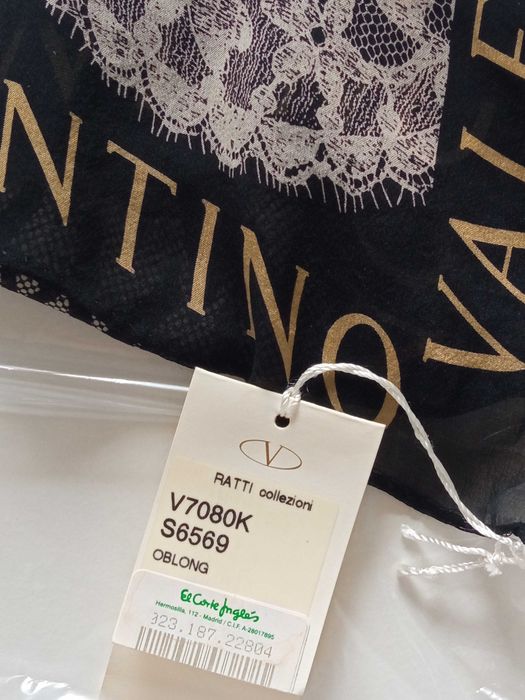 Lenço em Seda Valentino Garavani