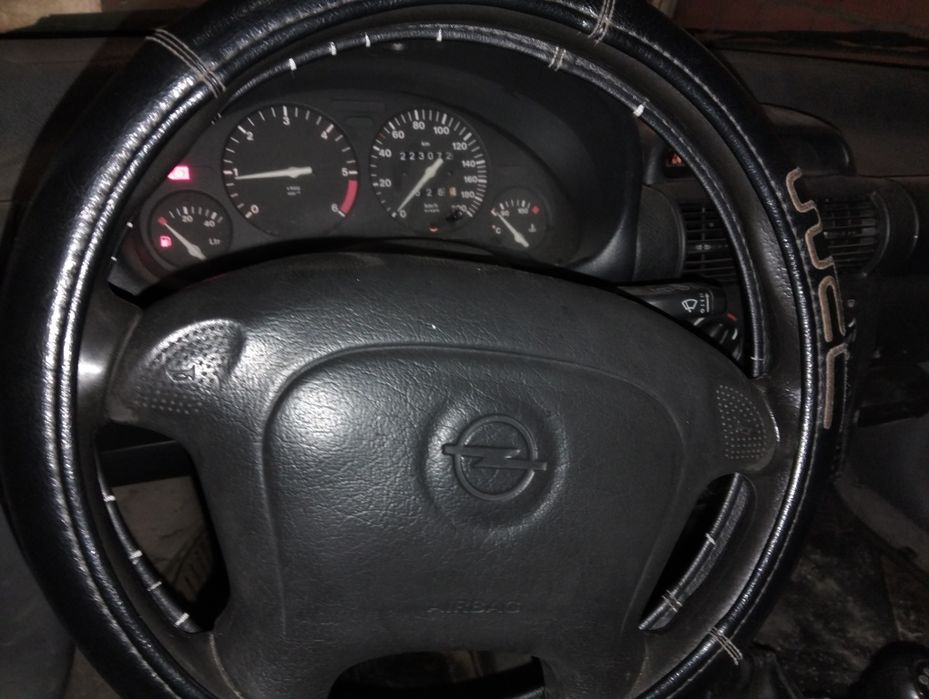 Opel corsa em bom estado