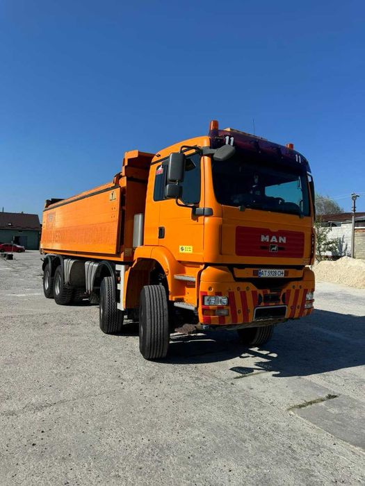 Самоскид повнопривідний з 25 кубовим герметичним кузовом