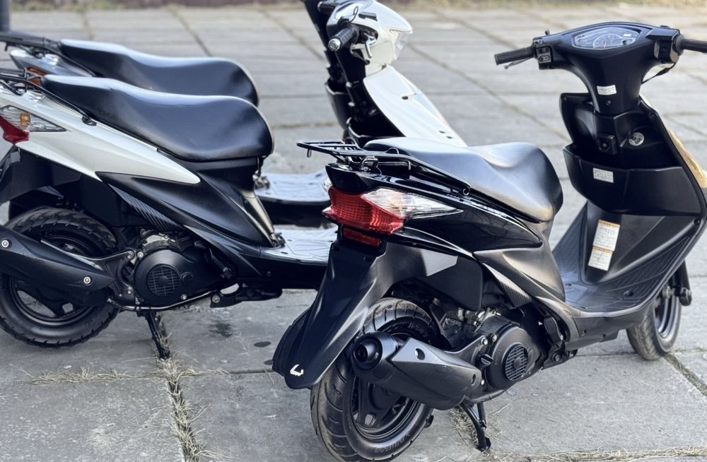 Suzuki-Address-125 S  .з контейнера на документах