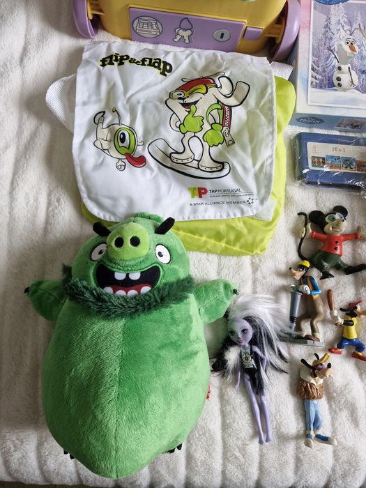 Brinquedos a 4€ cada