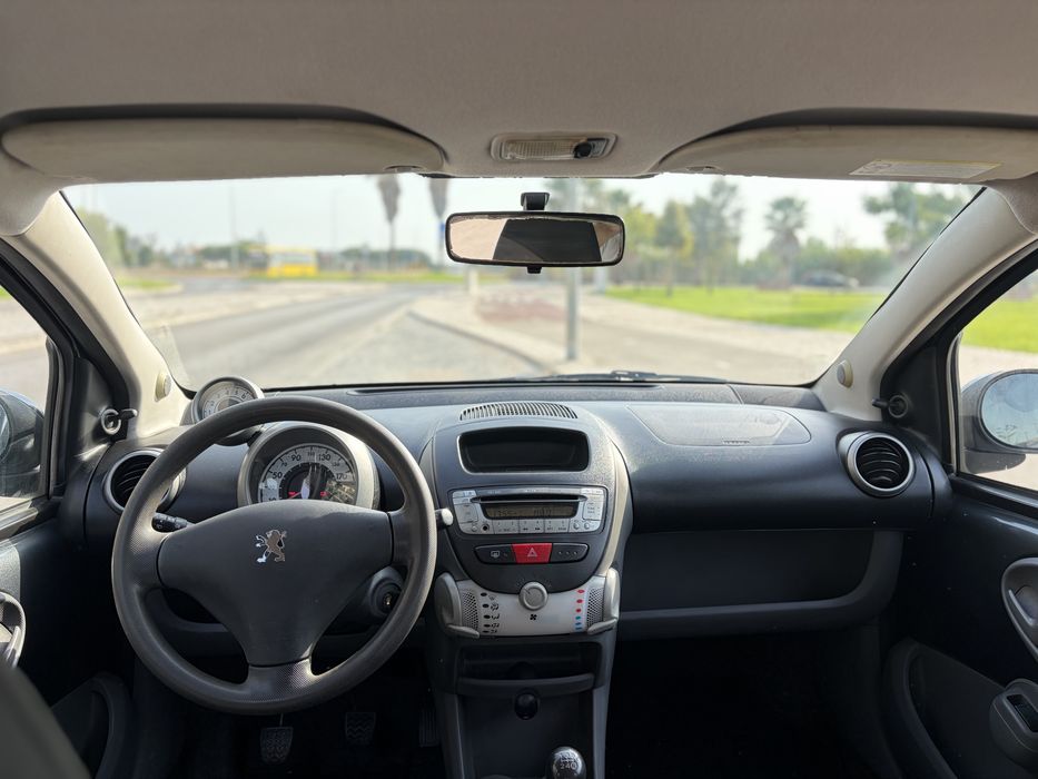 Peugeot 107 - 1.0 - 5 portas