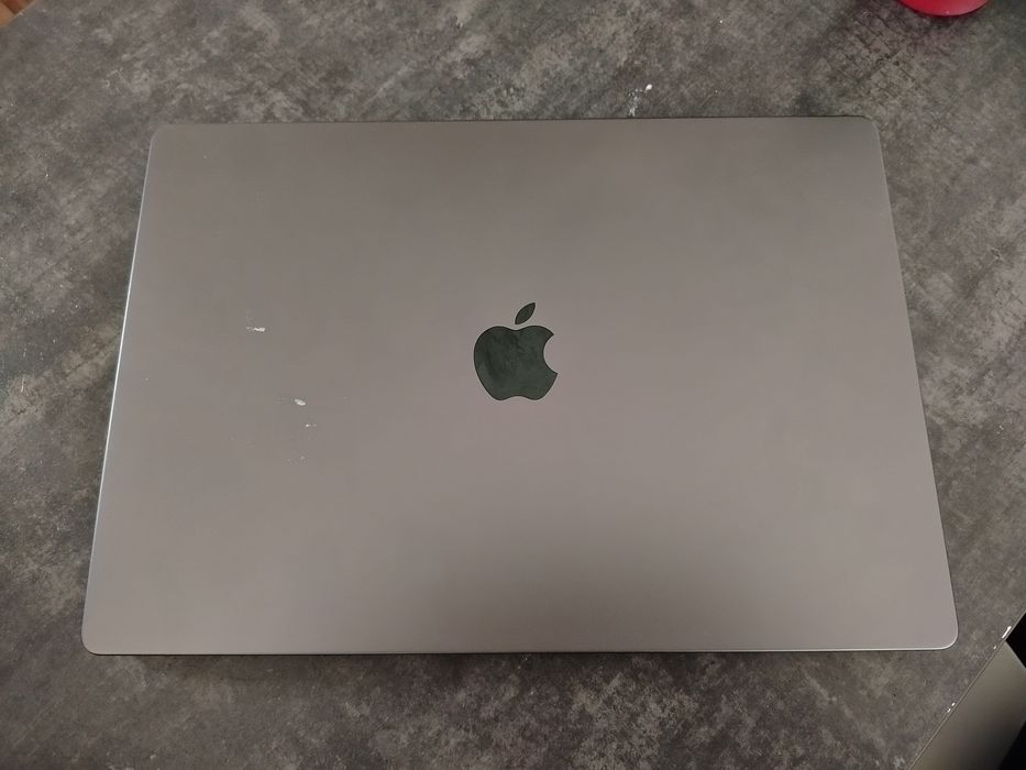 MacBook Pro 16” M3 Max 48GB RAM 1TB SSD