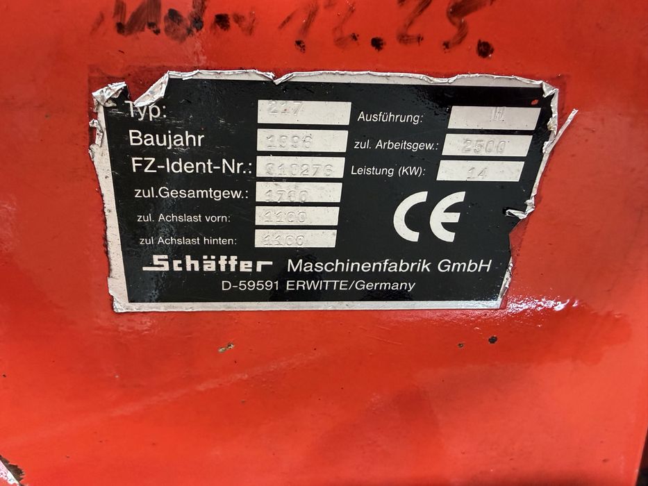Mini ładowarka Schaffer 217 weidemann